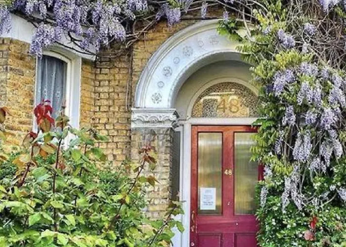 St James'S House London